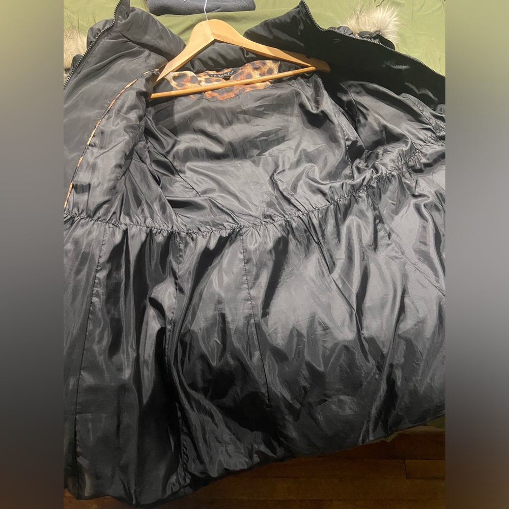 Laundry By Shelli Segal Black Puffer Coat with Faux Fur - Picture 6 of 9